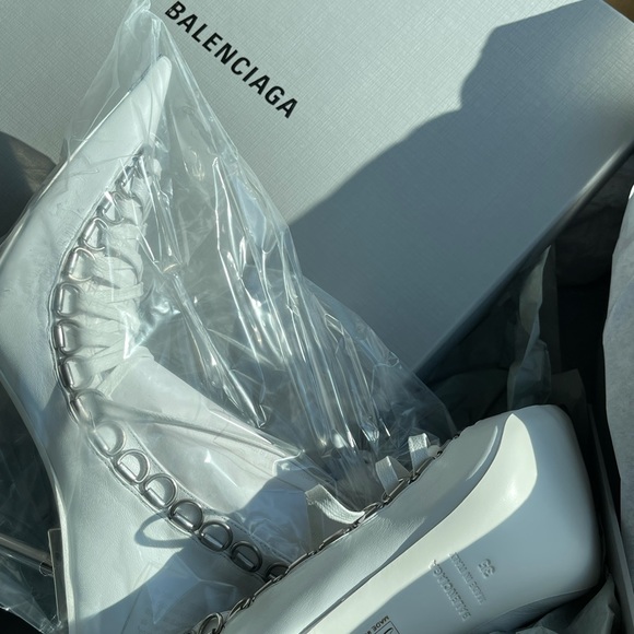 Balenciaga Corset Heels - Picture 7 of 9